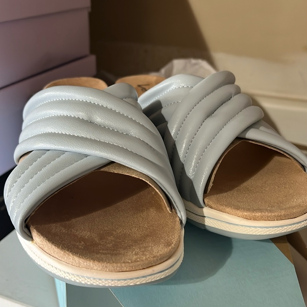 Life stride velocity Panama slip on sandals, pearl blue new inbox size …